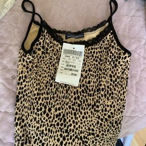 Brandy Melville cheetah print tank/crop top